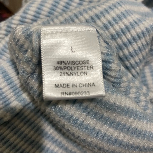 LA Hearts Woodland V-Neck Sweater - Picture 3 of 7